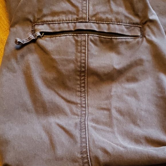Levi's Dockers Field Khaki Pants - Picture 7 of 7